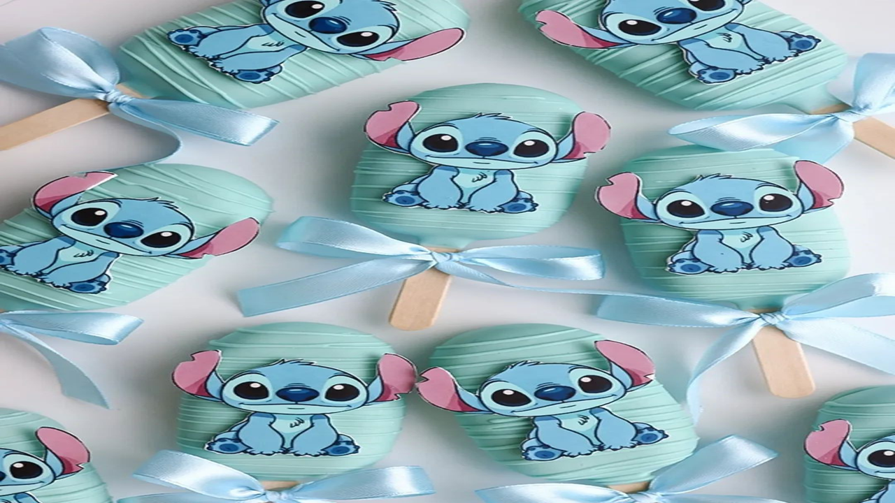 Image de glaces trompe l'œil (de Stitch, Labubu & Cie) à réaliser lors d'un atelier pâtisserie pour duo (1 adulte et 1 enfant) chez Le Fouet Enchanté.